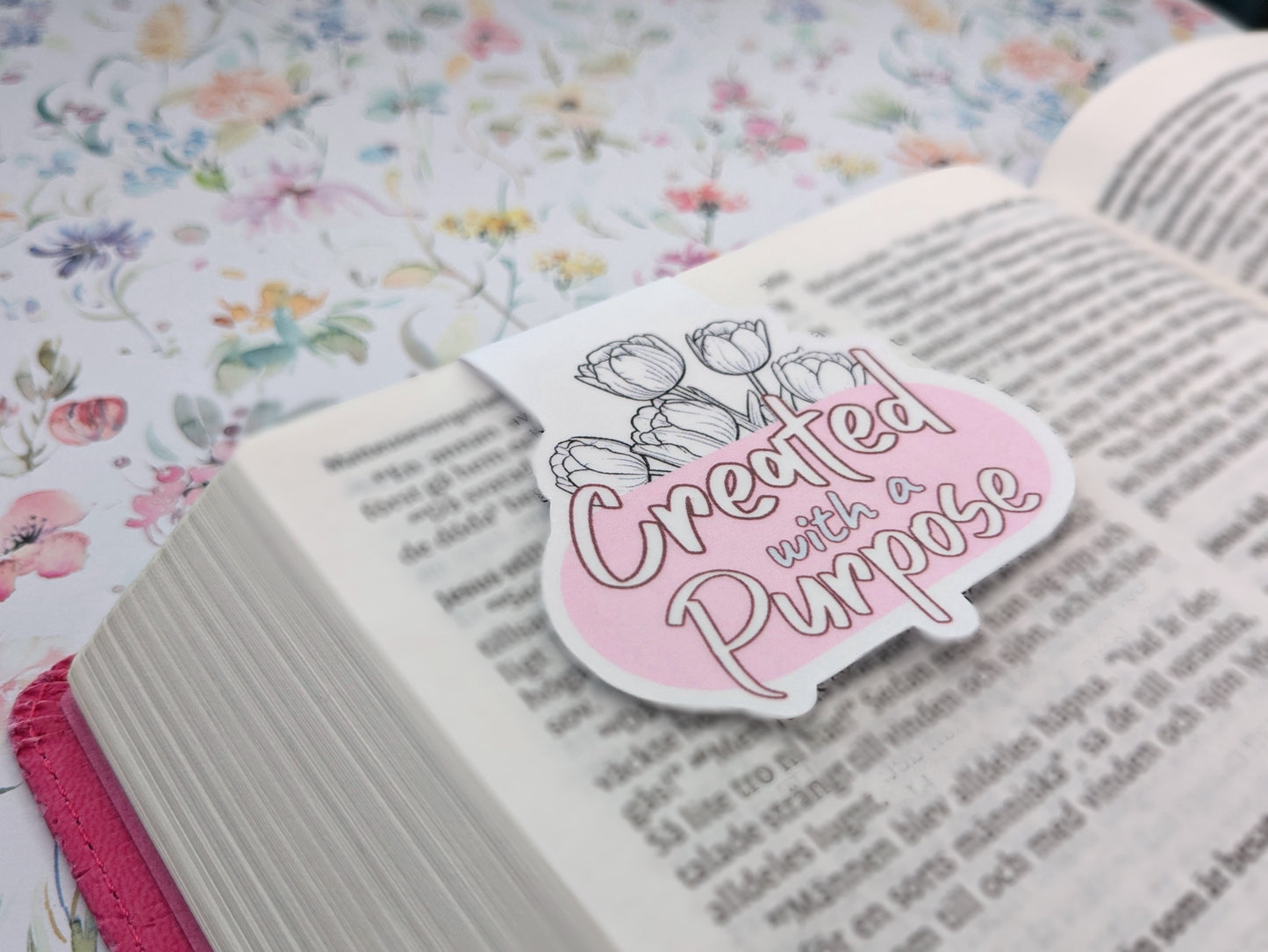 Magnetiskt bokmärke/bookmark "Created with a Purpose"