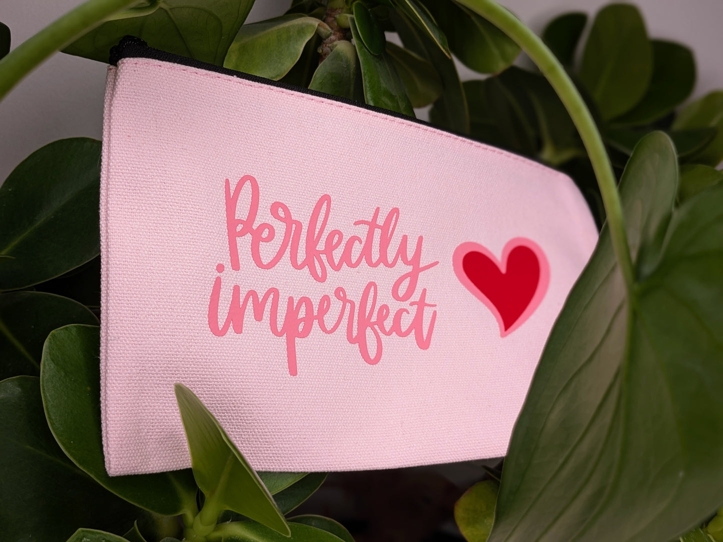 Necessär i rosa ton/pink zipper bag "Perfectly imperfect"