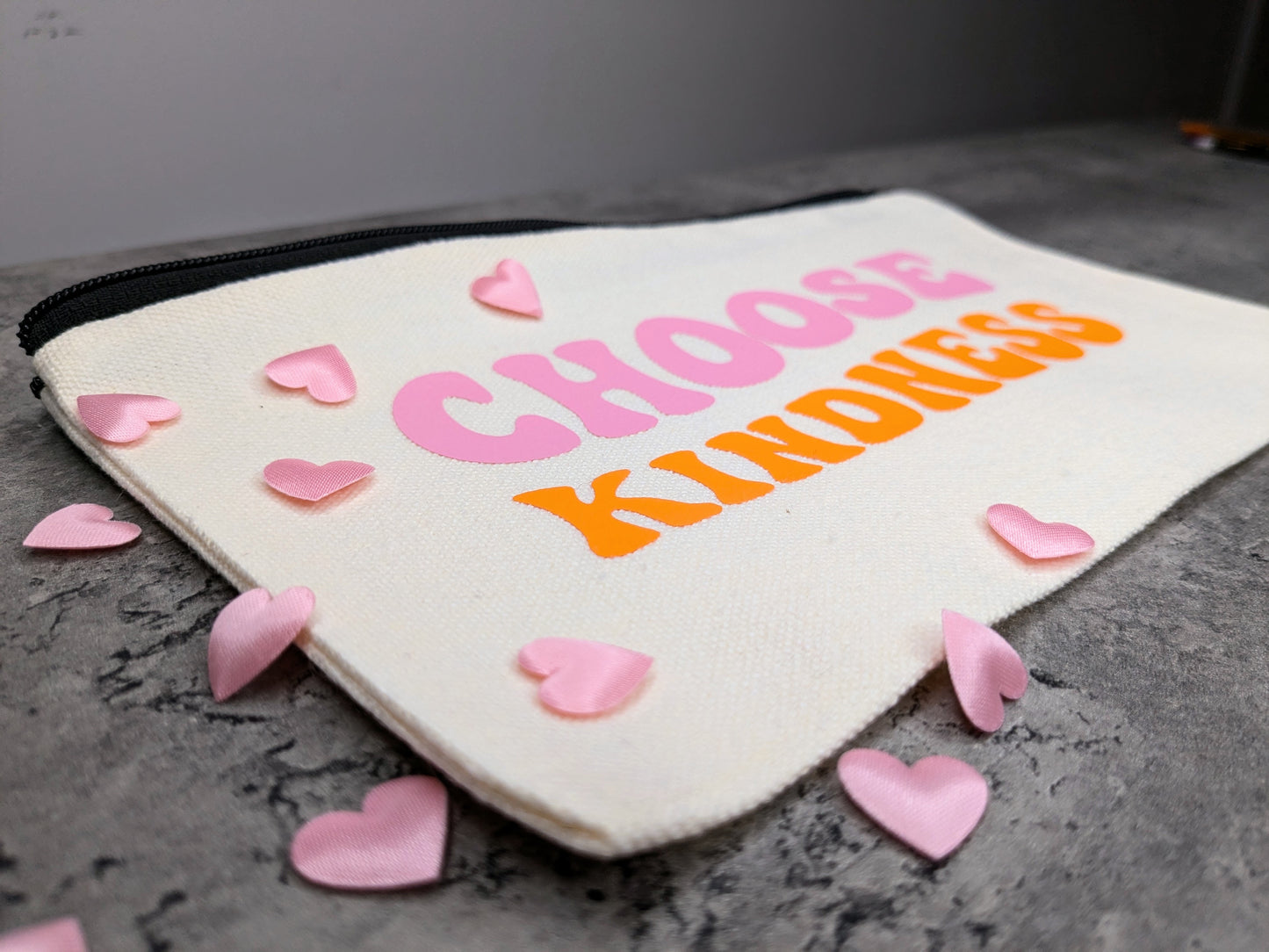 Necessär/Zipper bag - "Choose Kindness"