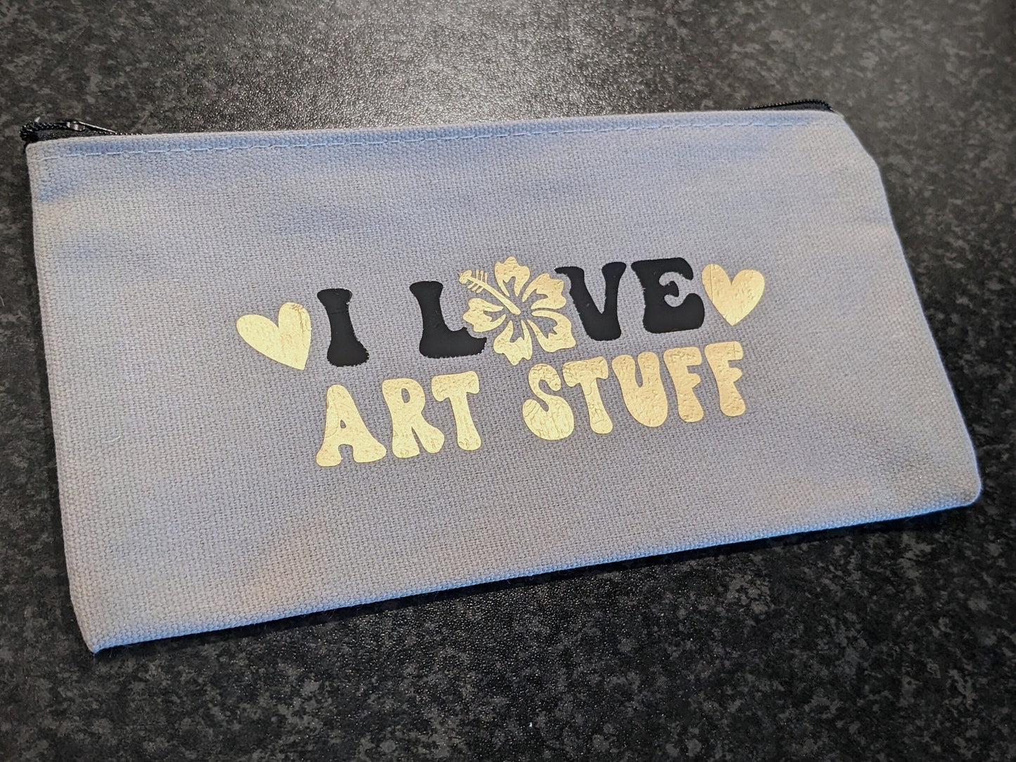 Necessär/Zipper Bag (Pennskrin/Pencil case) "I Love Art stuff"