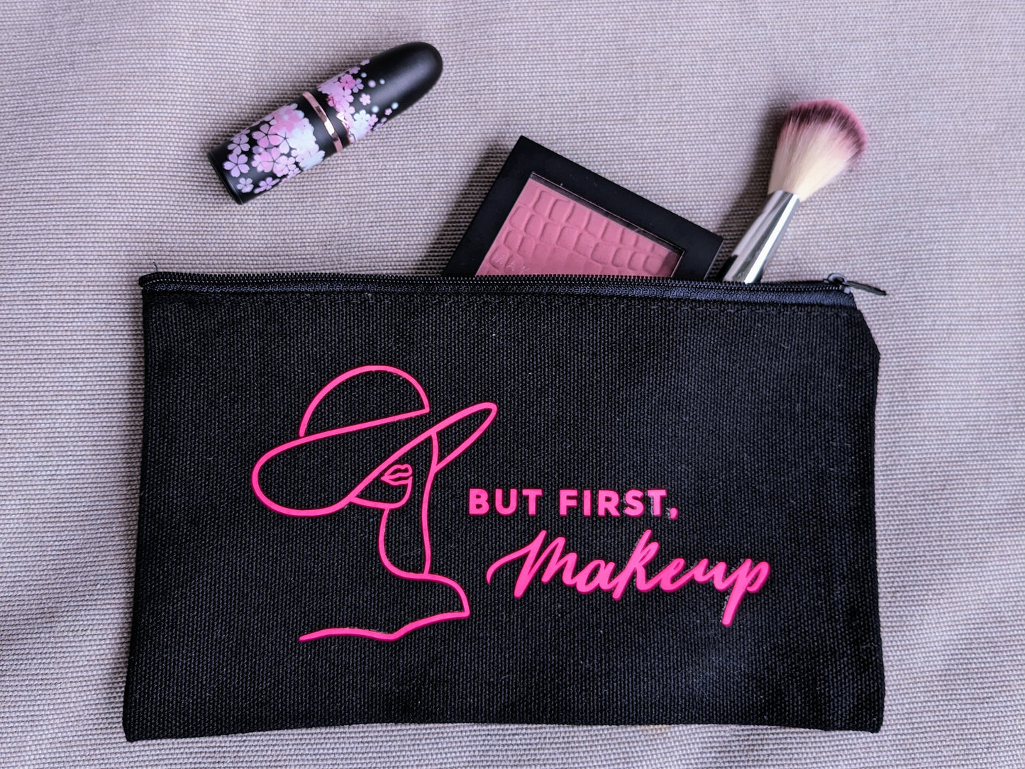 Necessär/Zipper bag "But first, Makeup"