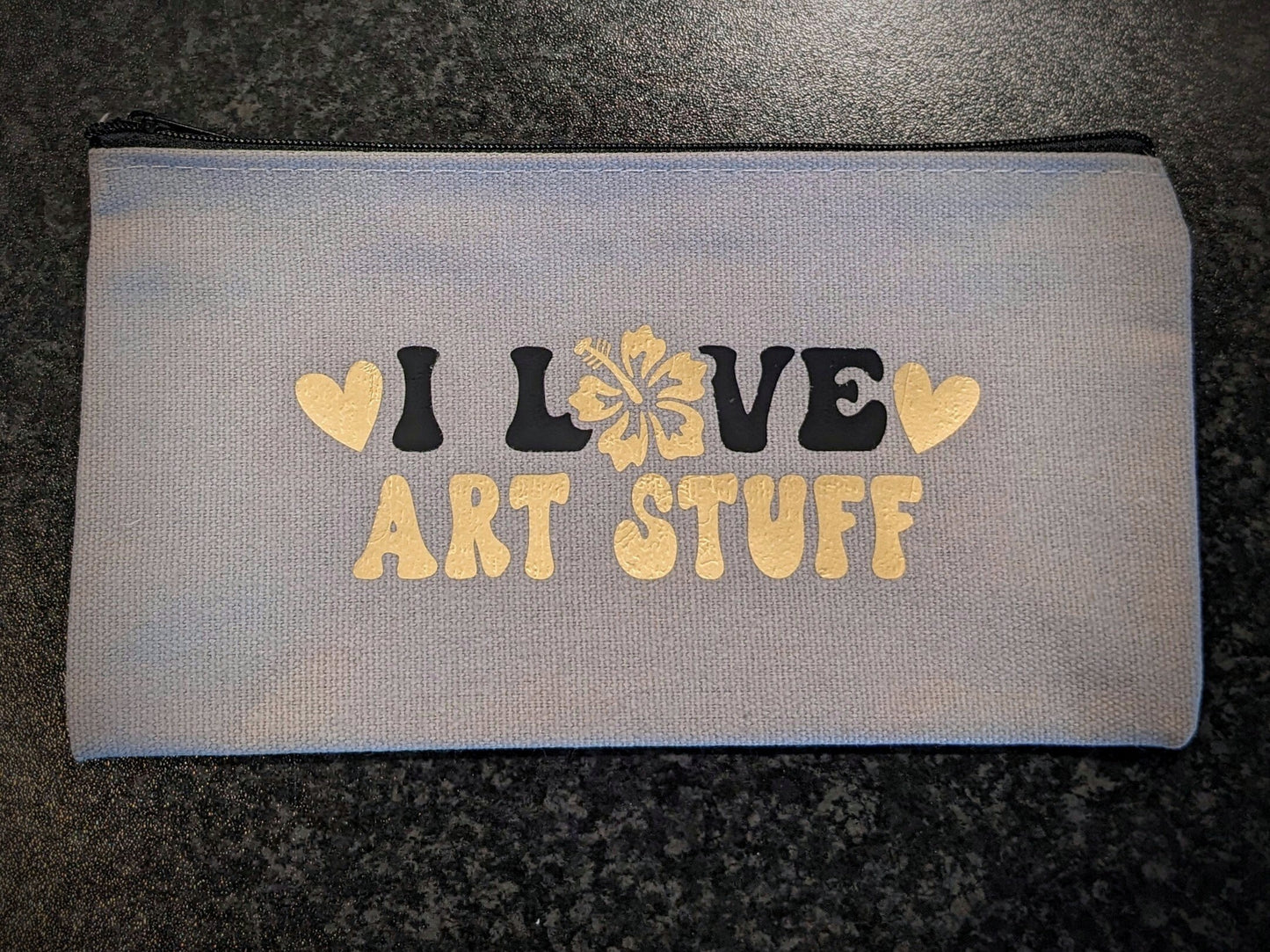 Necessär/Zipper Bag (Pennskrin/Pencil case) "I Love Art stuff"