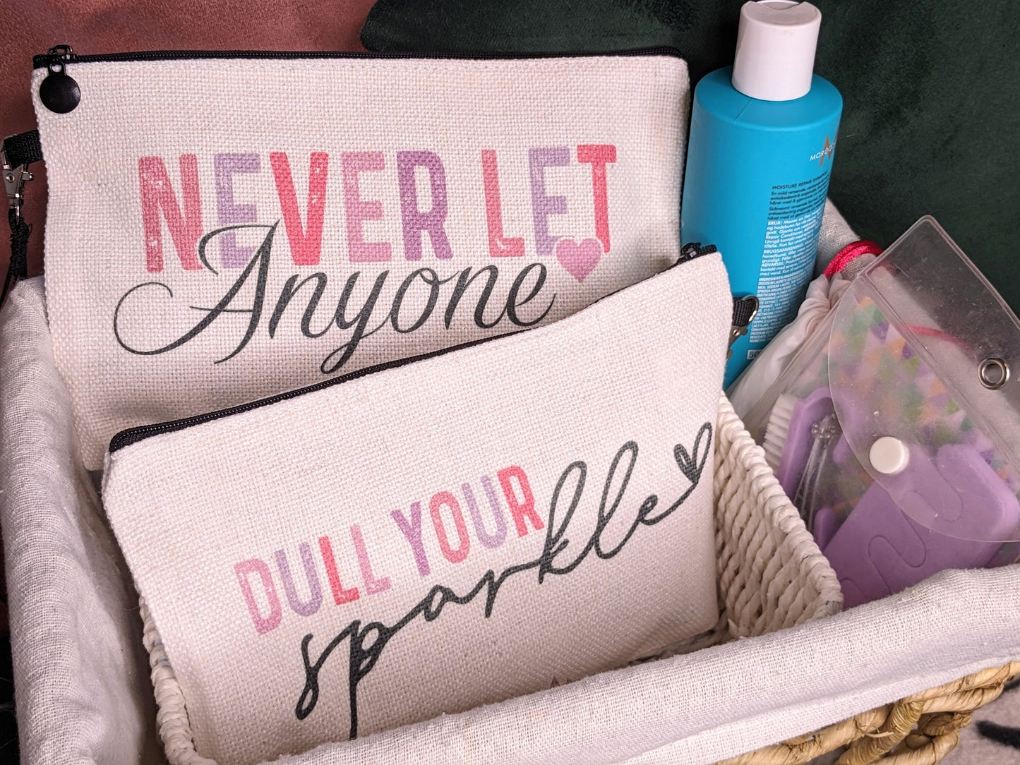 Necessär/Zipper bag "Never Let Anyone, Dull Your Sparkle"